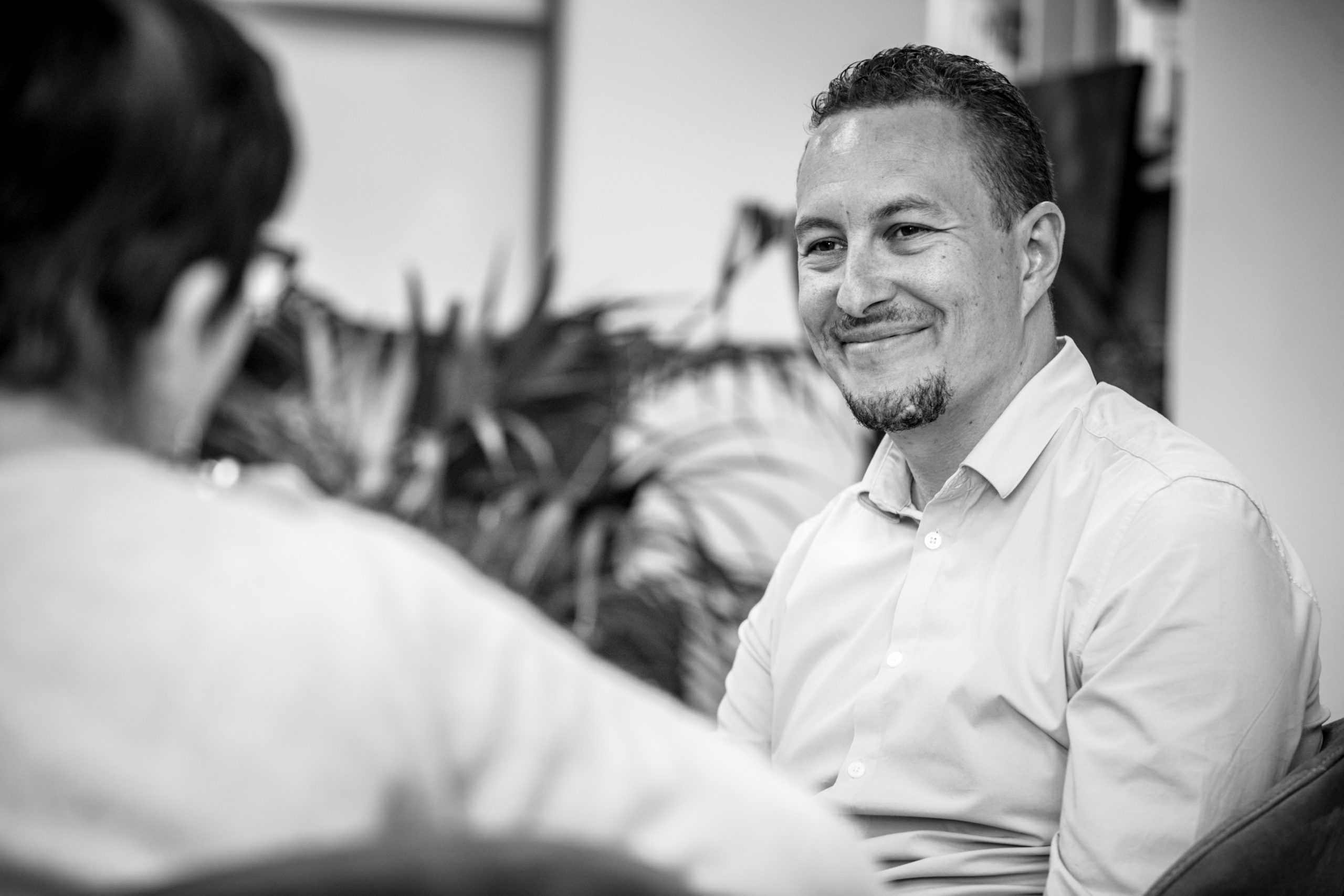 Photo de Gaël Korkeakoski durant une consultation