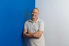 Gaël Korkeakoski coach en développement personnel. Coaching, maître de cérémonie mariages & obsèques, jeu de rôle. bienveillant & authentique